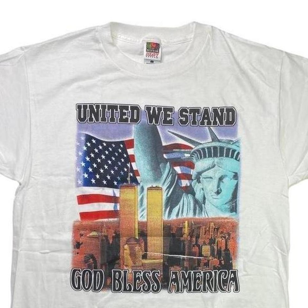 Vintage 2000s September 11 911 New York towers x Statue of‎ liberty shirt